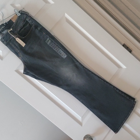 AE Artist Jeans - Picture 5 of 9